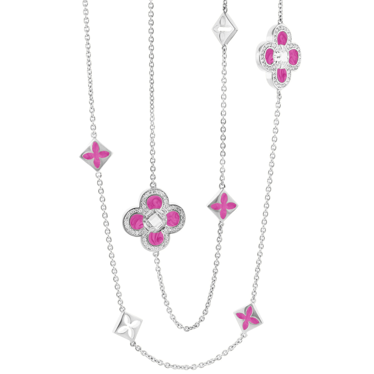 Floral Knight Clover Necklace